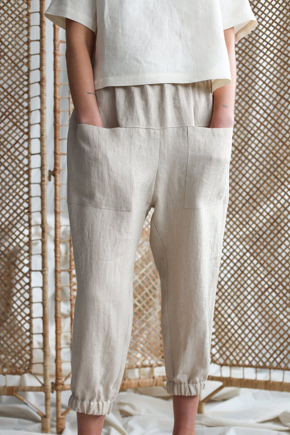 Mid-Rise Waist Pants with Pockets